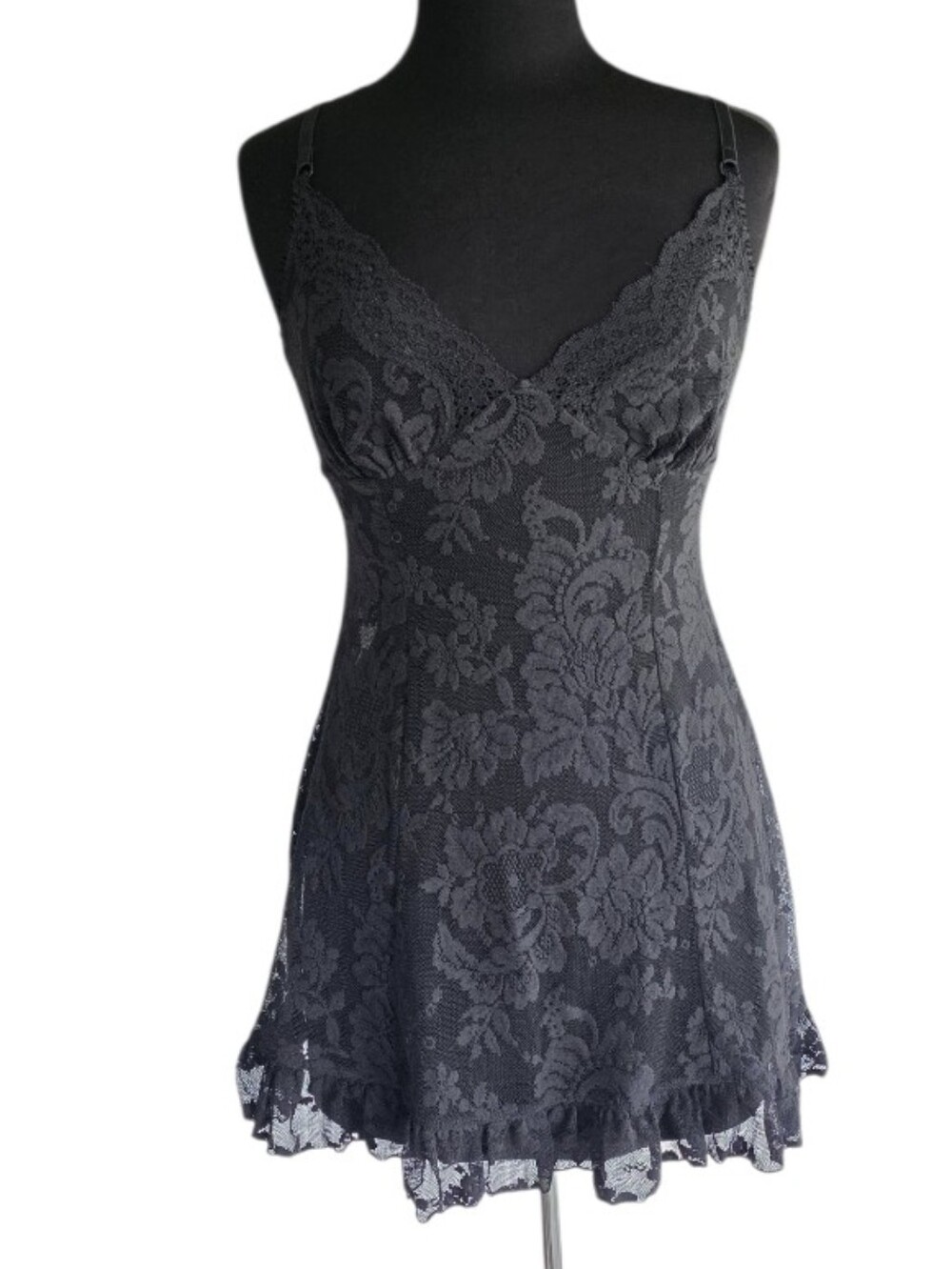 Victoria's Secret Vintage Y2K Black Floral Lace Slip Dress